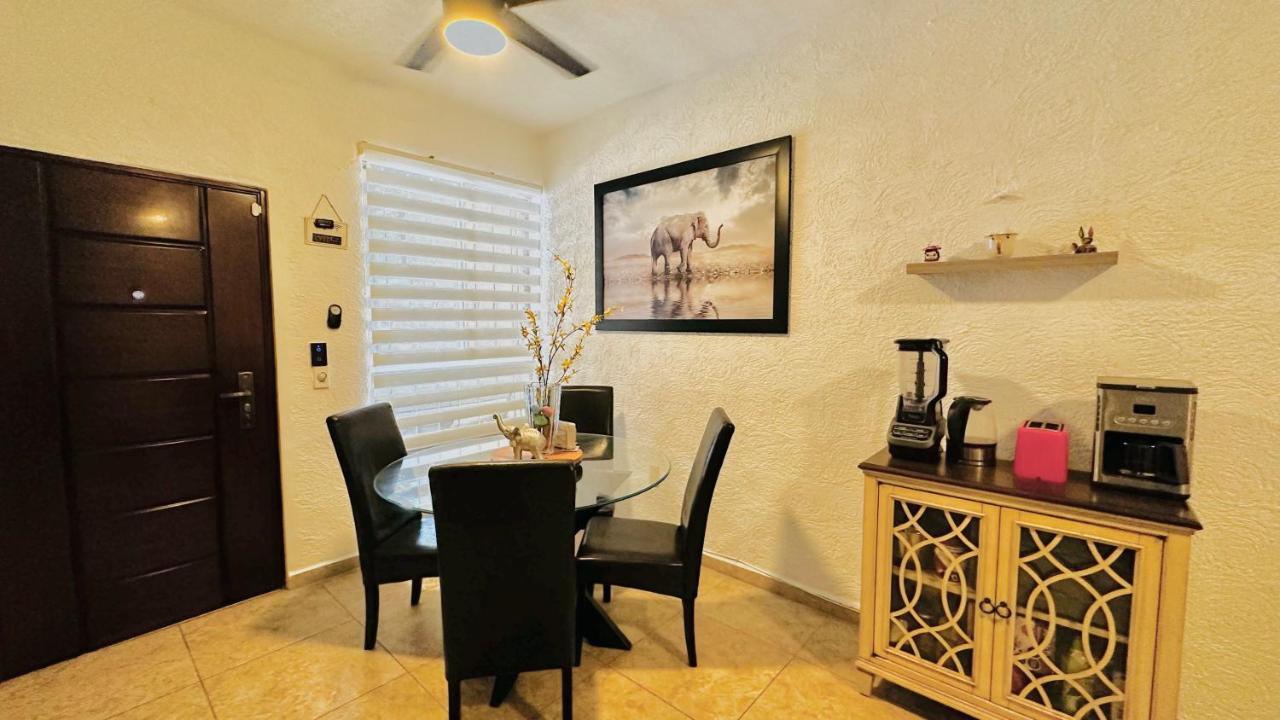 Apartament Franks House "Shared House" Cancún Zewnętrze zdjęcie